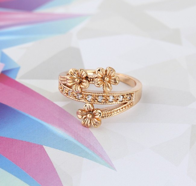 Драгоценности 2019. Модные золотые кольца. Нежные кольца. Кольца золотые женские современные. Стильное золотое кольцо женское.