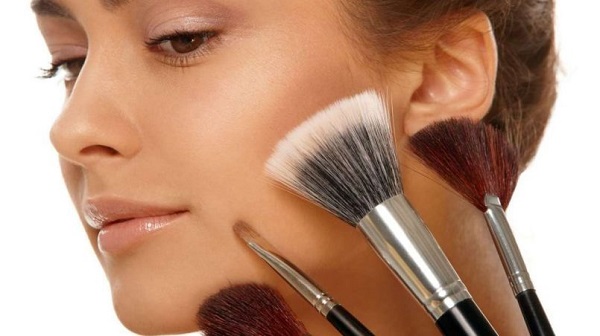Кисти для макияжа и их предназначение