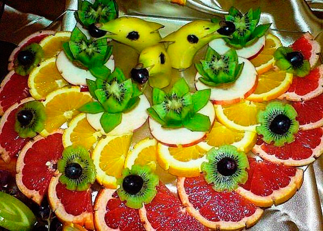 Нарезка из фруктов на праздничный стол в домашних условиях фото пошагово