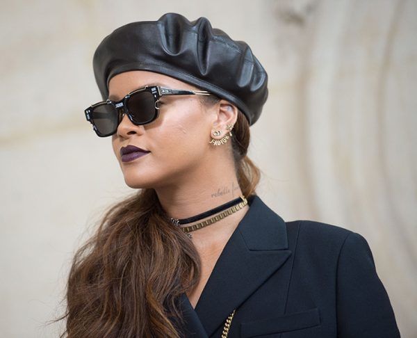 Модные женские кожаные шапки 2020