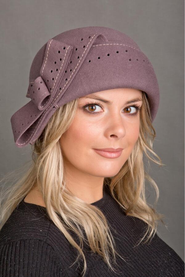 Фиолетовая шапка с чем носить